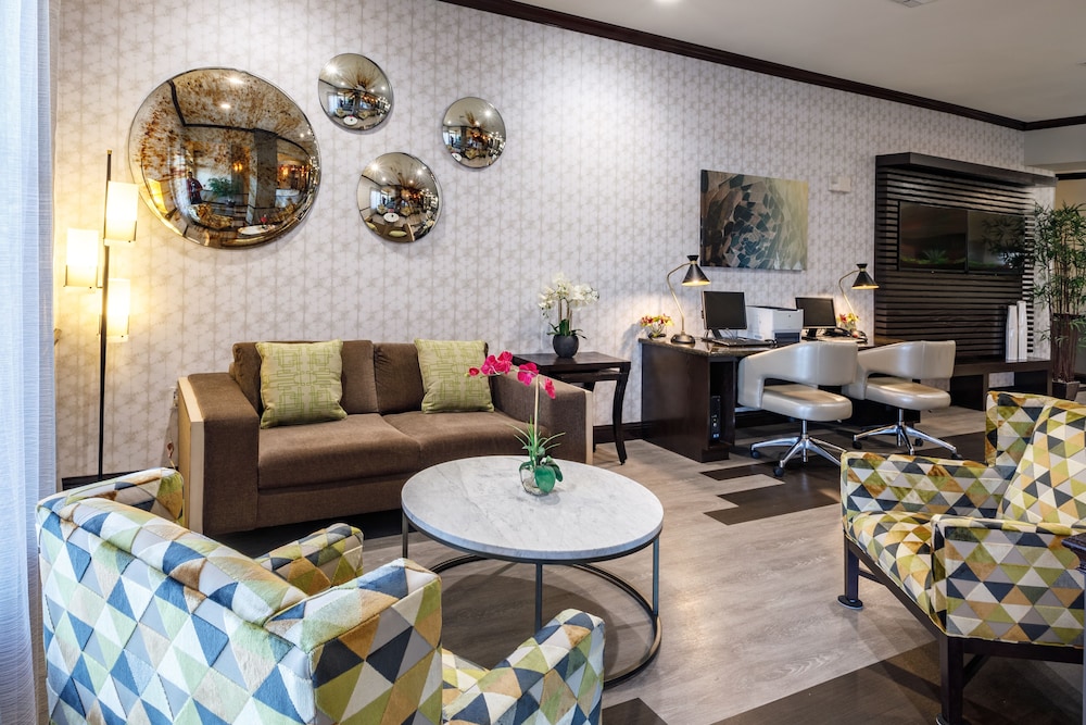 Best Western Plus Duncanville Dallas 30/43