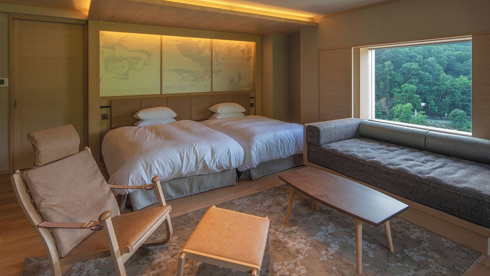 Premium, Twin Beds, 3 Beds, Outdoor Space, Corner
