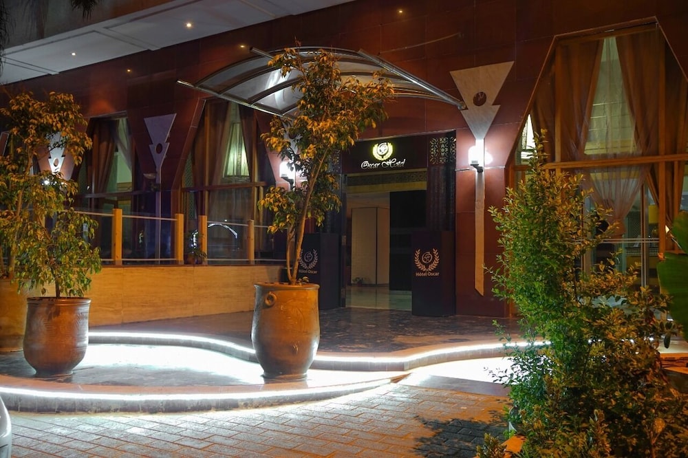 Hotel Oscar 10/46