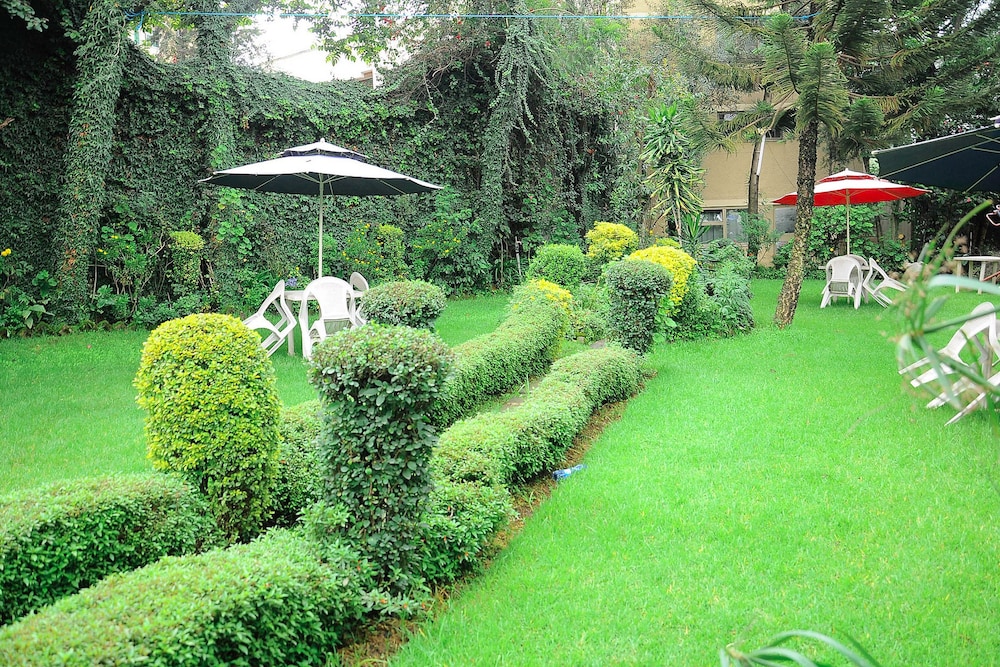 Yeka Guest House 28/36