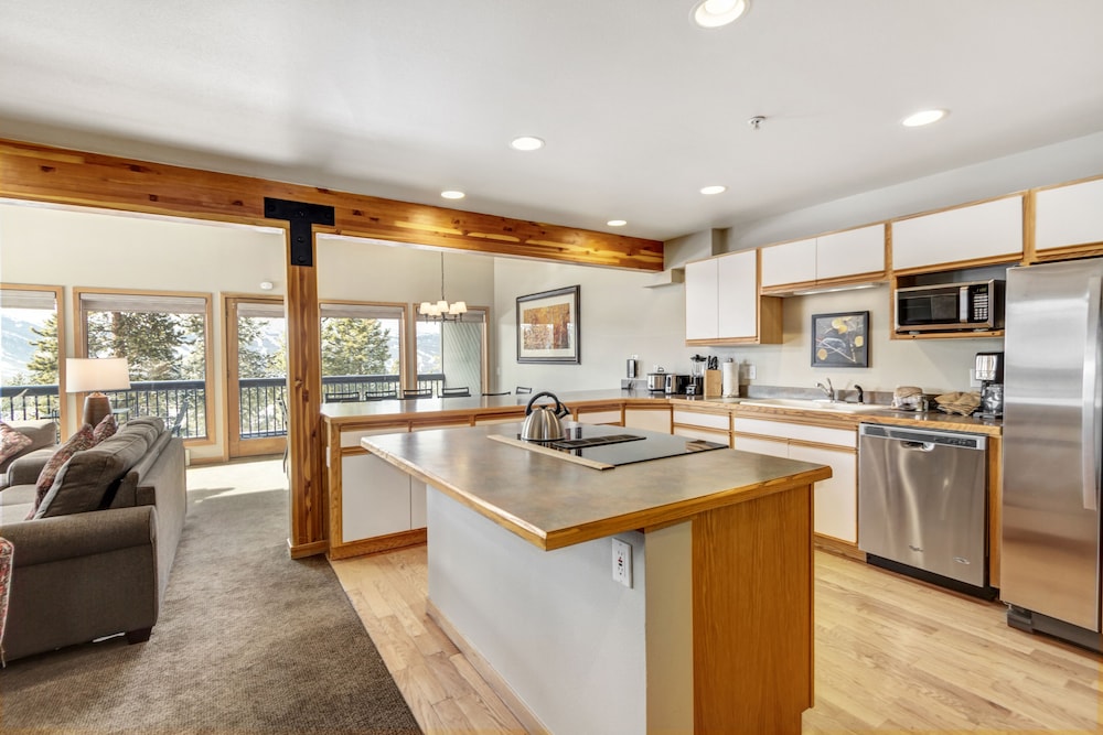 Gold Point Resort Breckenridge by Vacatia 7/50