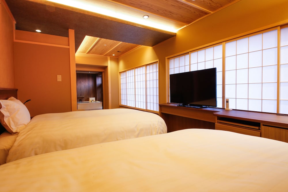 THE SHIROYAMA TERRACE TSUYAMA VILLA 17/68