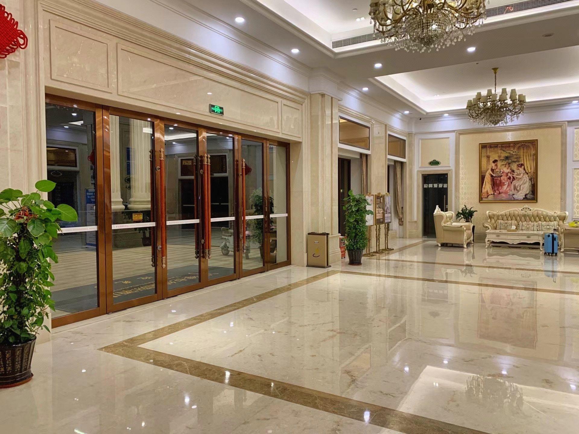 Vienna Hotel(Shenzhen Shajing Jingji Baina) 11/43