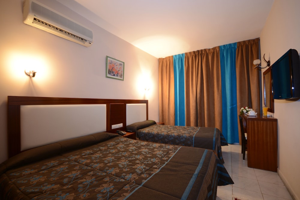 Hotel Al Yacouta 17/34