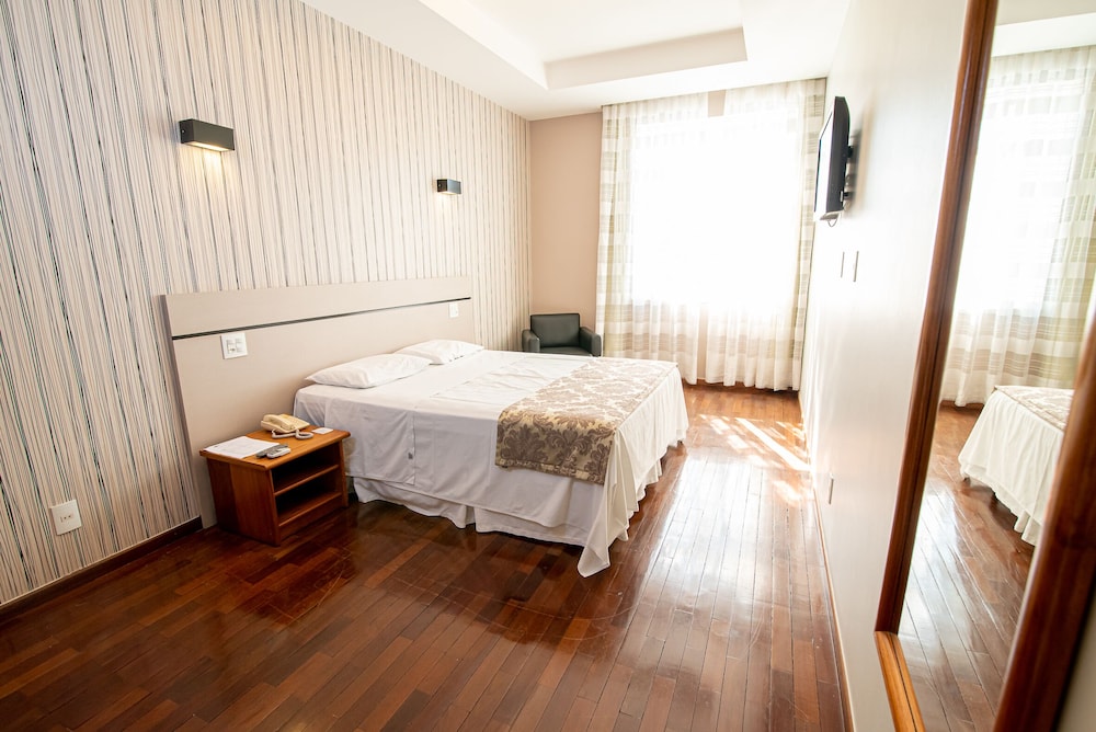 SERRANO RESIDENCIAL HOTEL 29/54