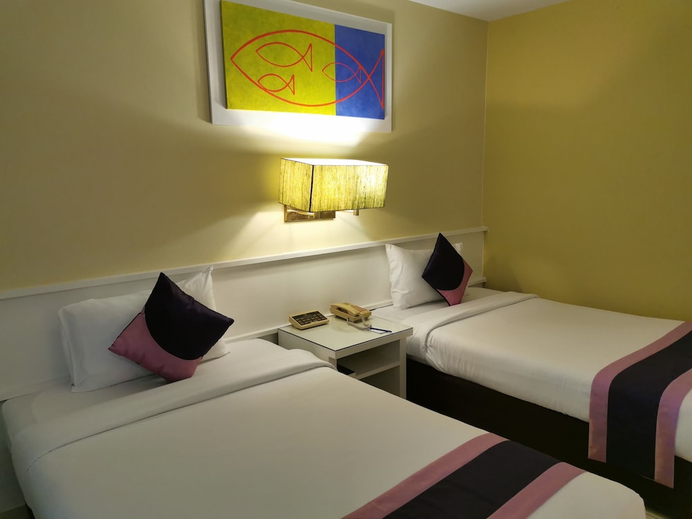 Tongtara Riverview Hotel 9/62