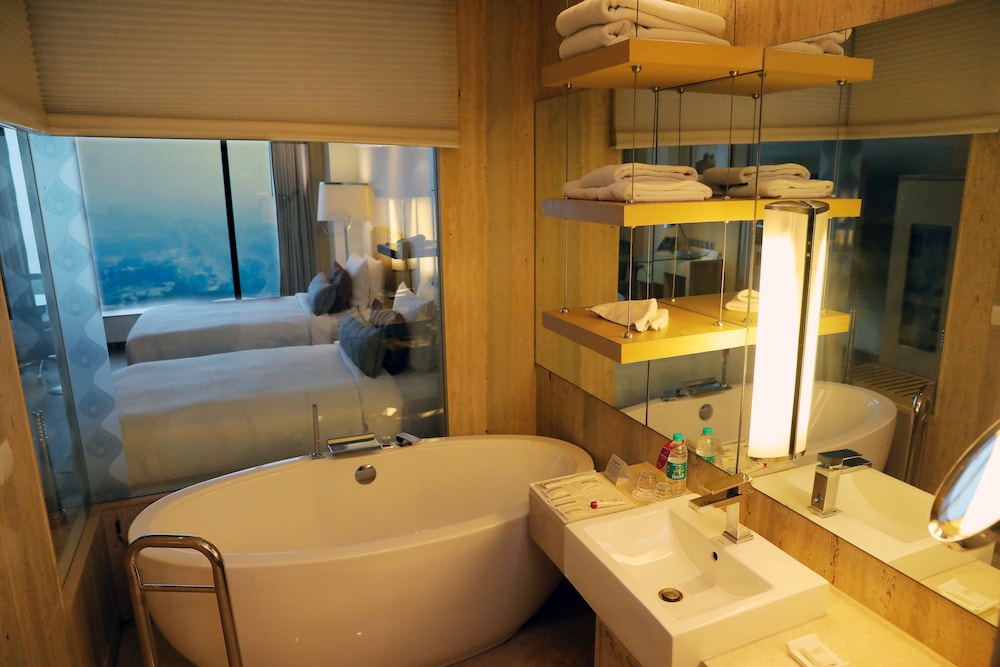 CROWNE PLAZA GREATER NOIDA 45/78