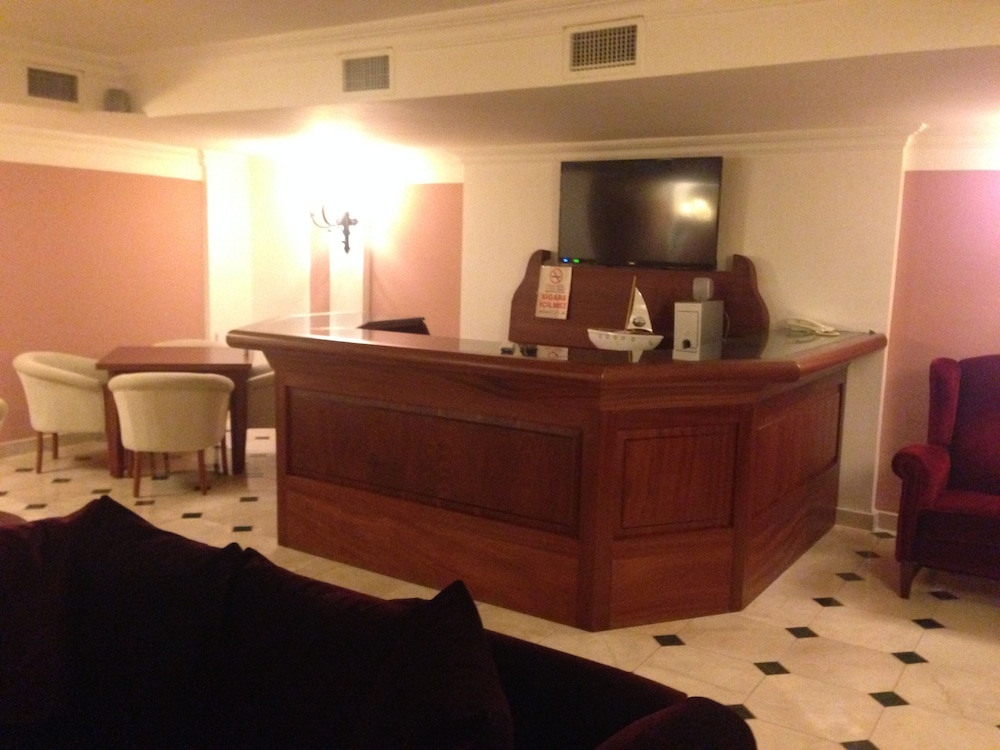 Bay Nihat Lale Hotel 11/41