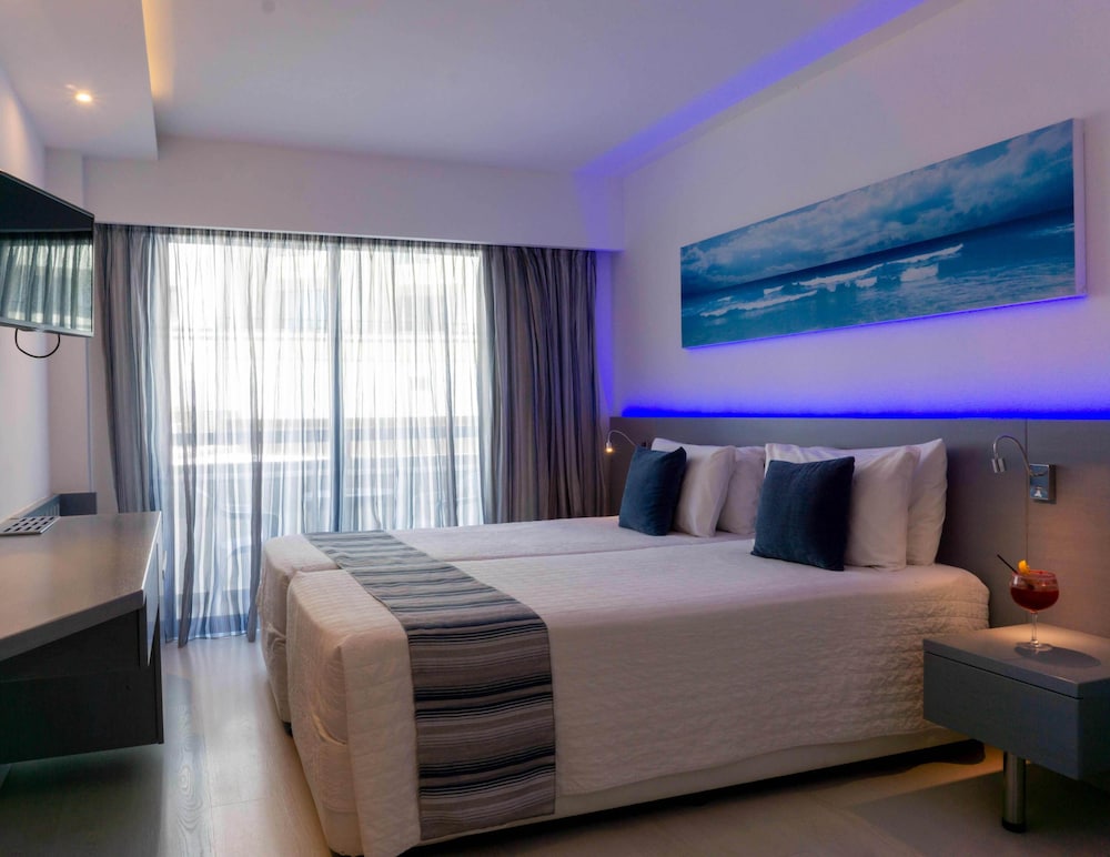 Anonymous Beach Hotel - Adults Only 32/72