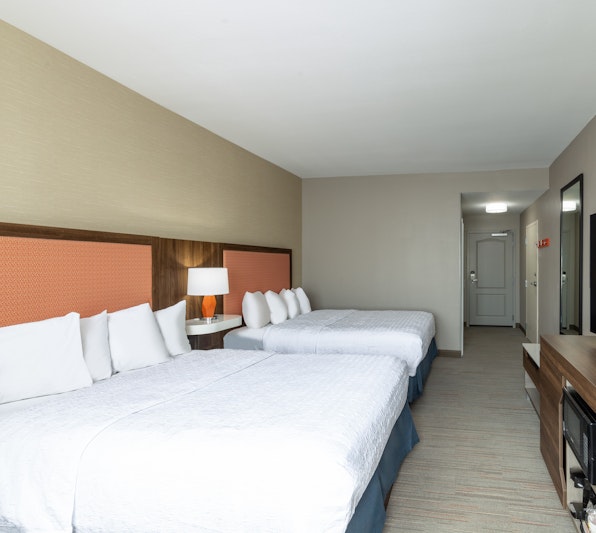 Hampton Inn & Suites Woodward 2/10