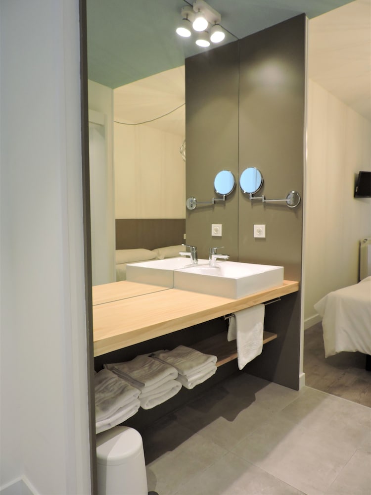 El Hotel Jacobeo 57/60