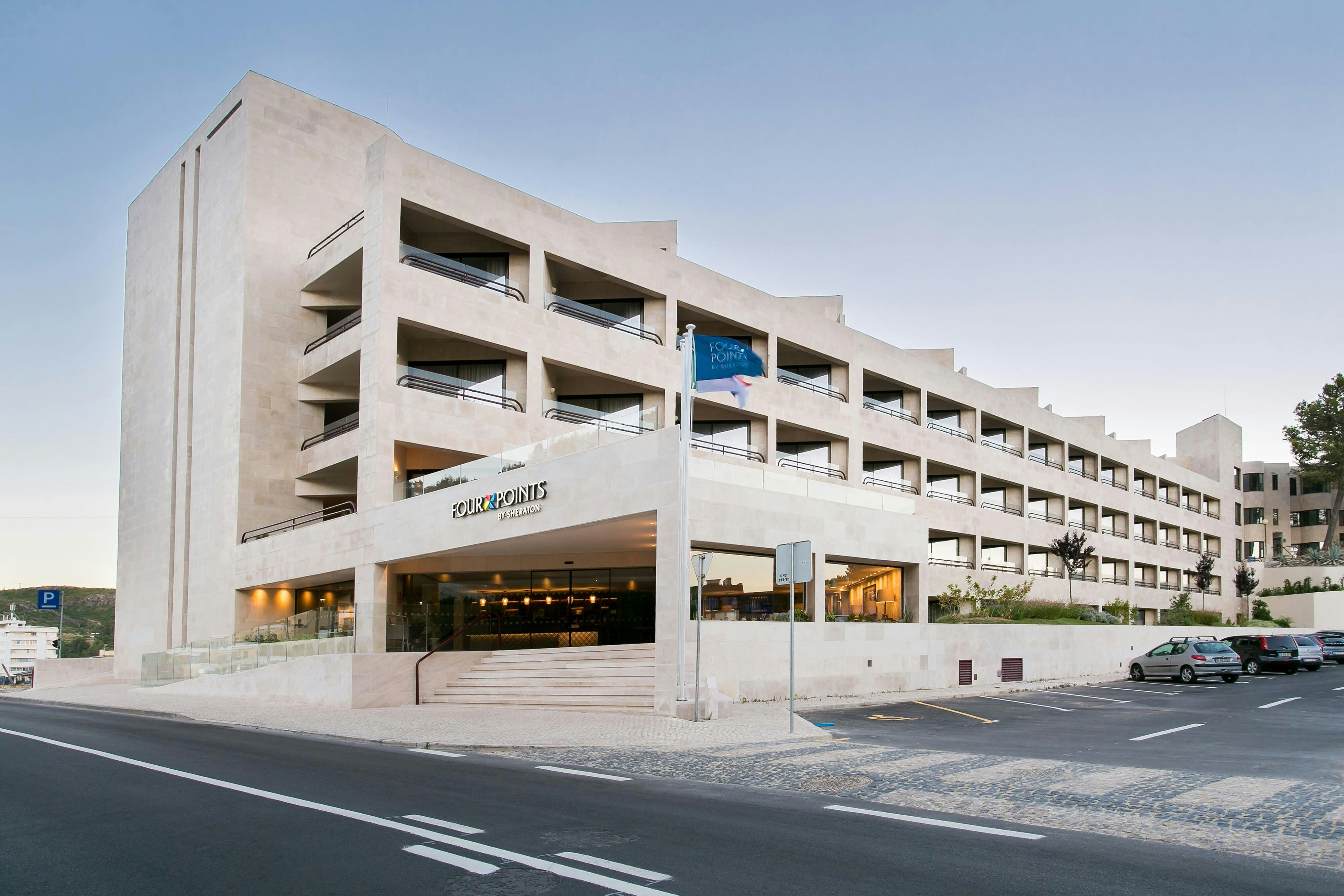 Four Points by Sheraton Sesimbra 4/37