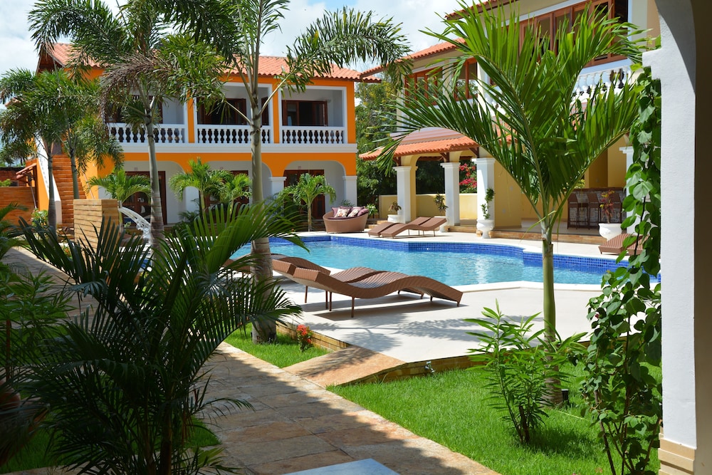 Hotel Villa Beija Flor 6/74