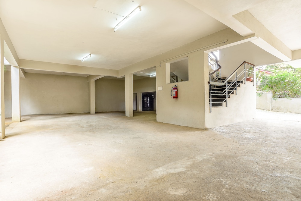 Treebo Oleander Serviced Apartments 21/30