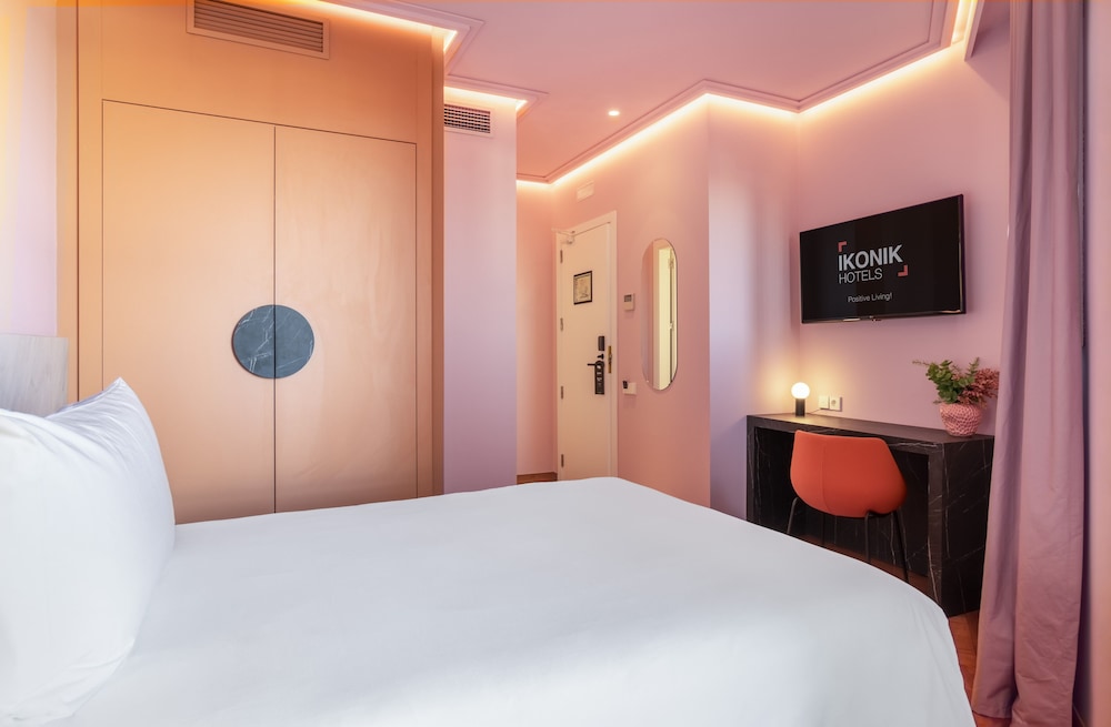 Ikonik Gran Via 7/47
