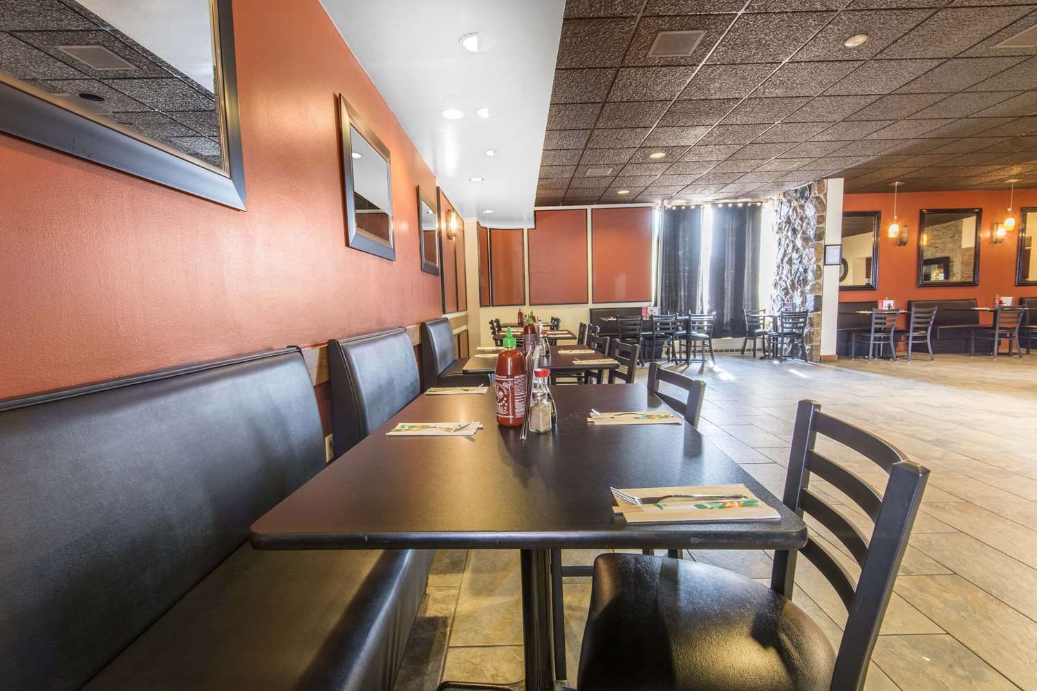 restaurant cafeteria