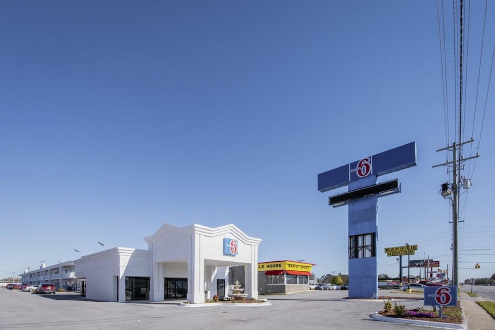 Motel6 Jacksonville, NC 11/50