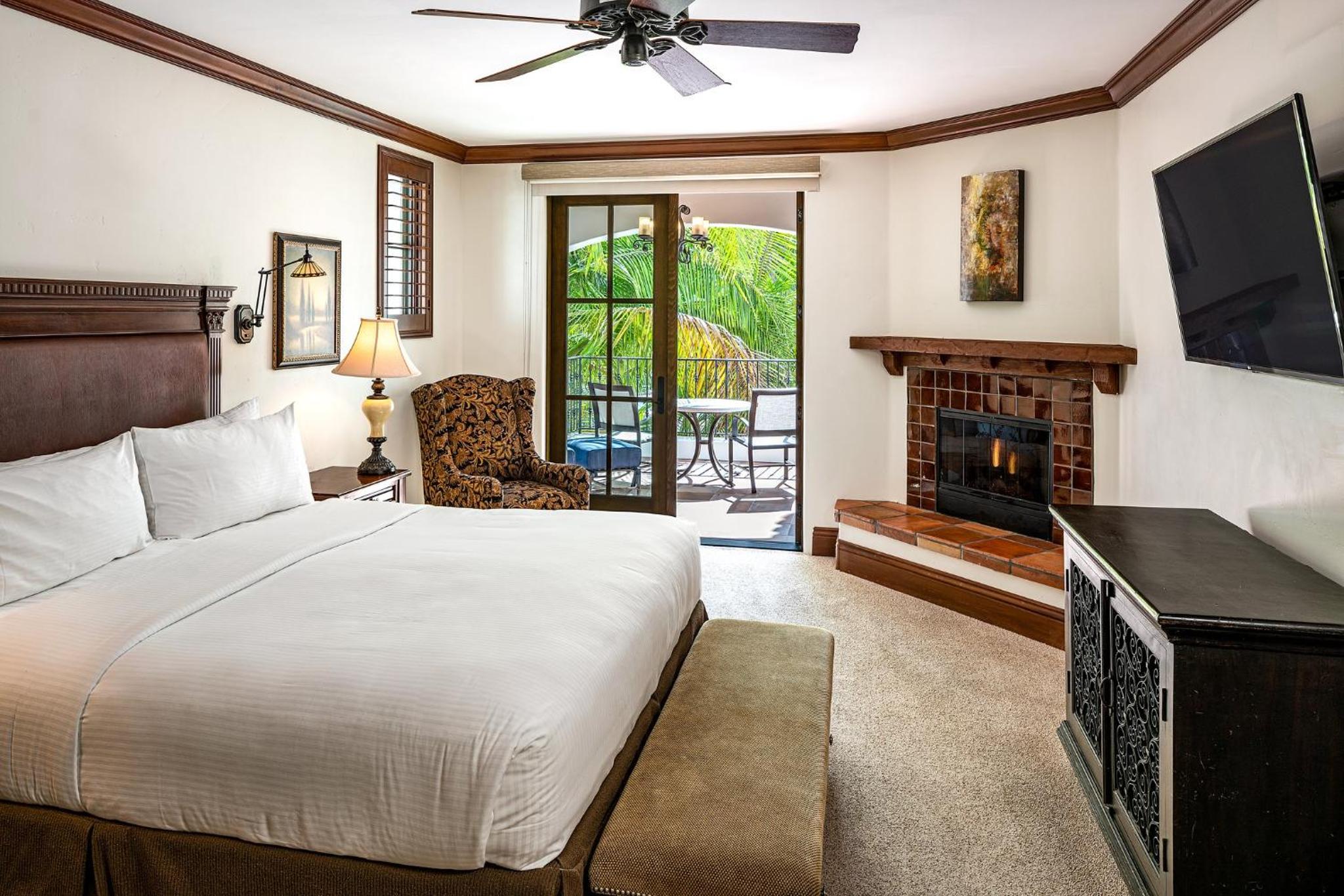 2 Bedrooms, Deluxe, Suite, Villa, 2 King Beds, Sofa
