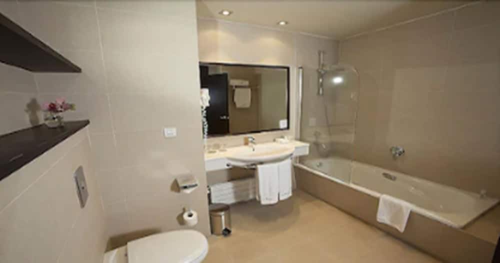 Hotel Attica 21 Coruna 57/58
