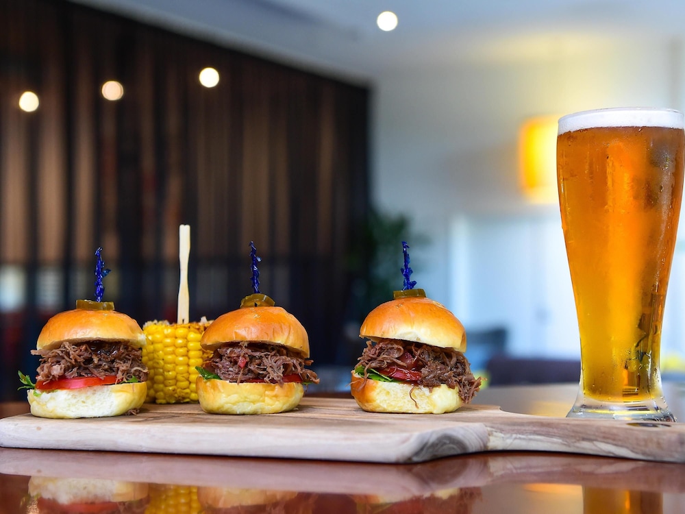 IBIS MELBOURNE GLEN WAVERLEY 40/76