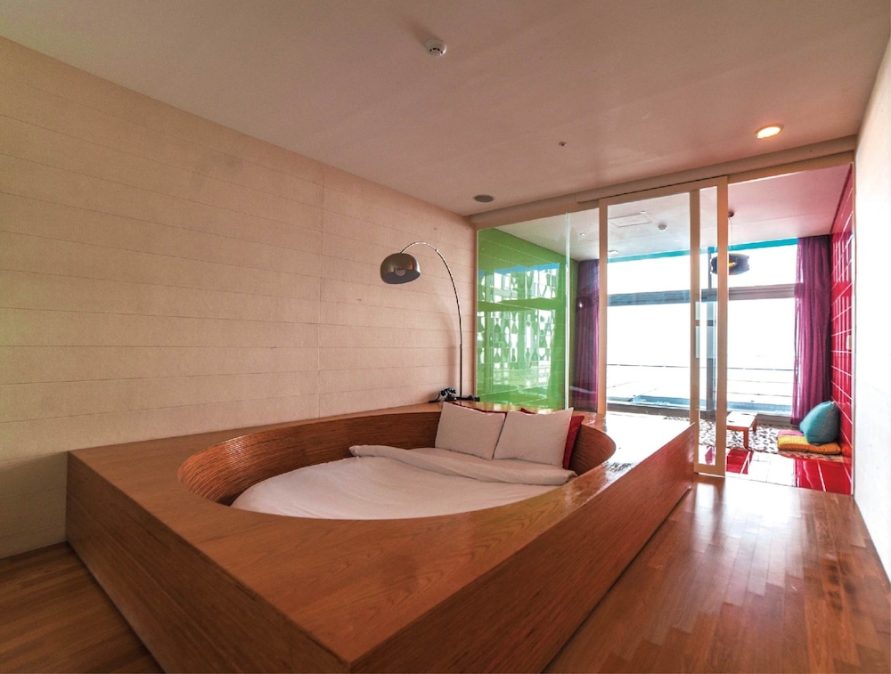 Haslla Art World Museum Hotel 13/64