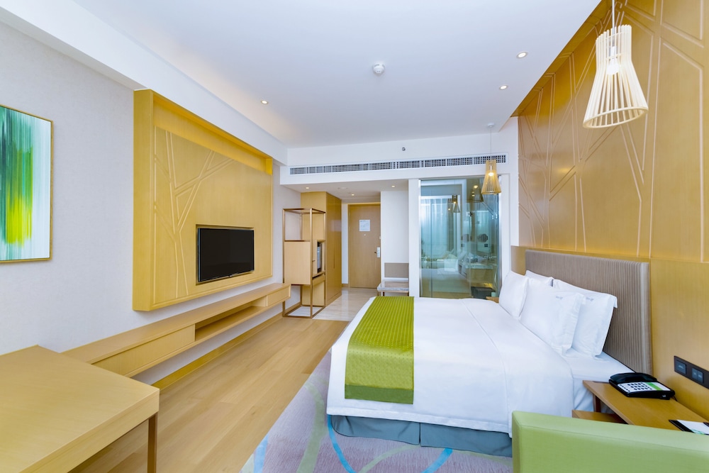 Holiday Inn Changsha Dawangshan 16/72