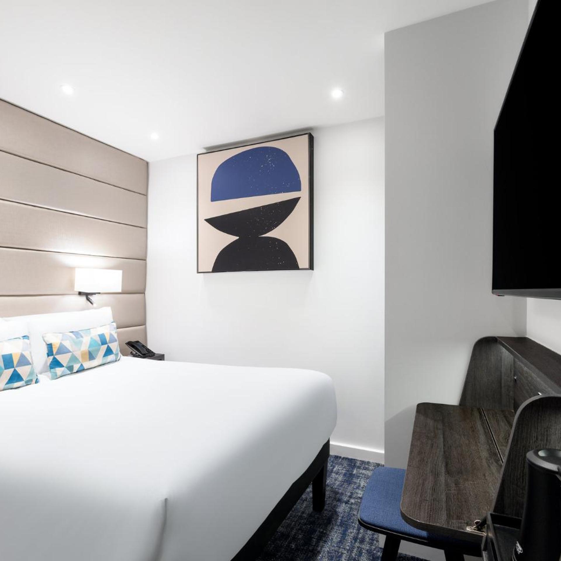 Standard, Double Bed, No Window