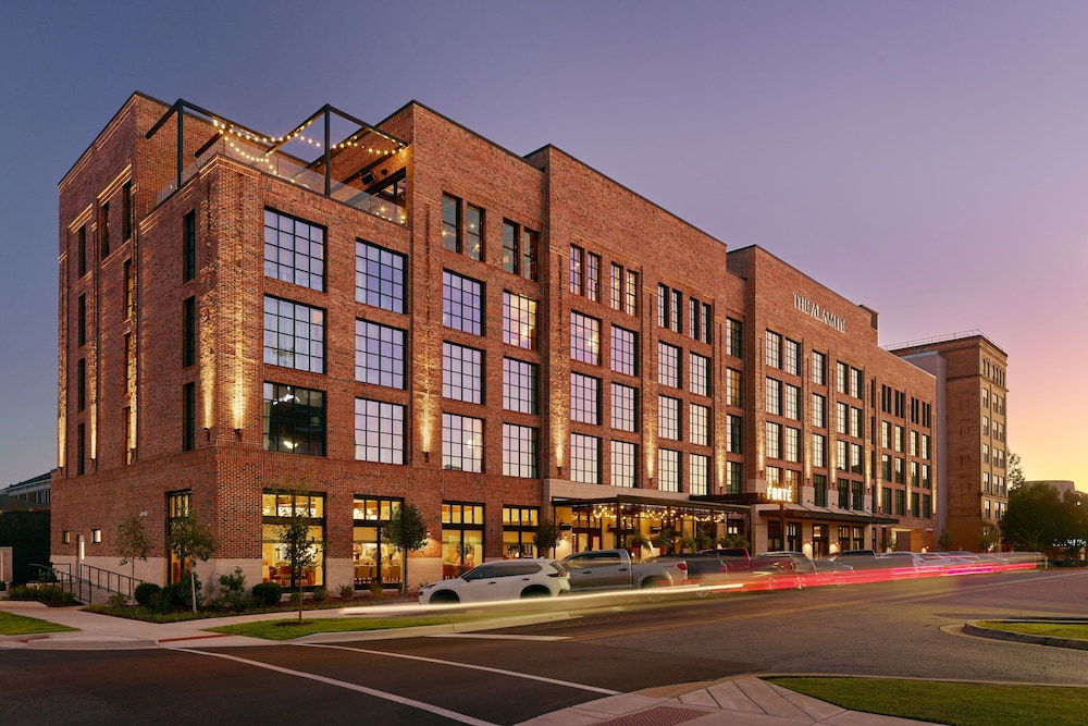 The Alamite, Tuscaloosa, a Tribute Portfolio Hotel 5/46