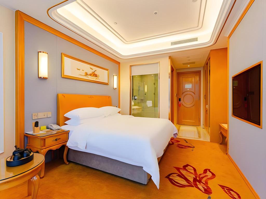 Vienna International Hotel (Kunming New Luosiwan, Vanke Charming City, Guangwei Metro Station) 35/52