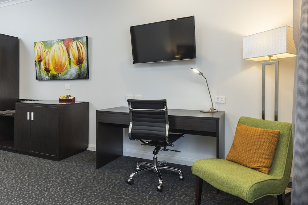 The Abbott Boutique Hotel 47/57