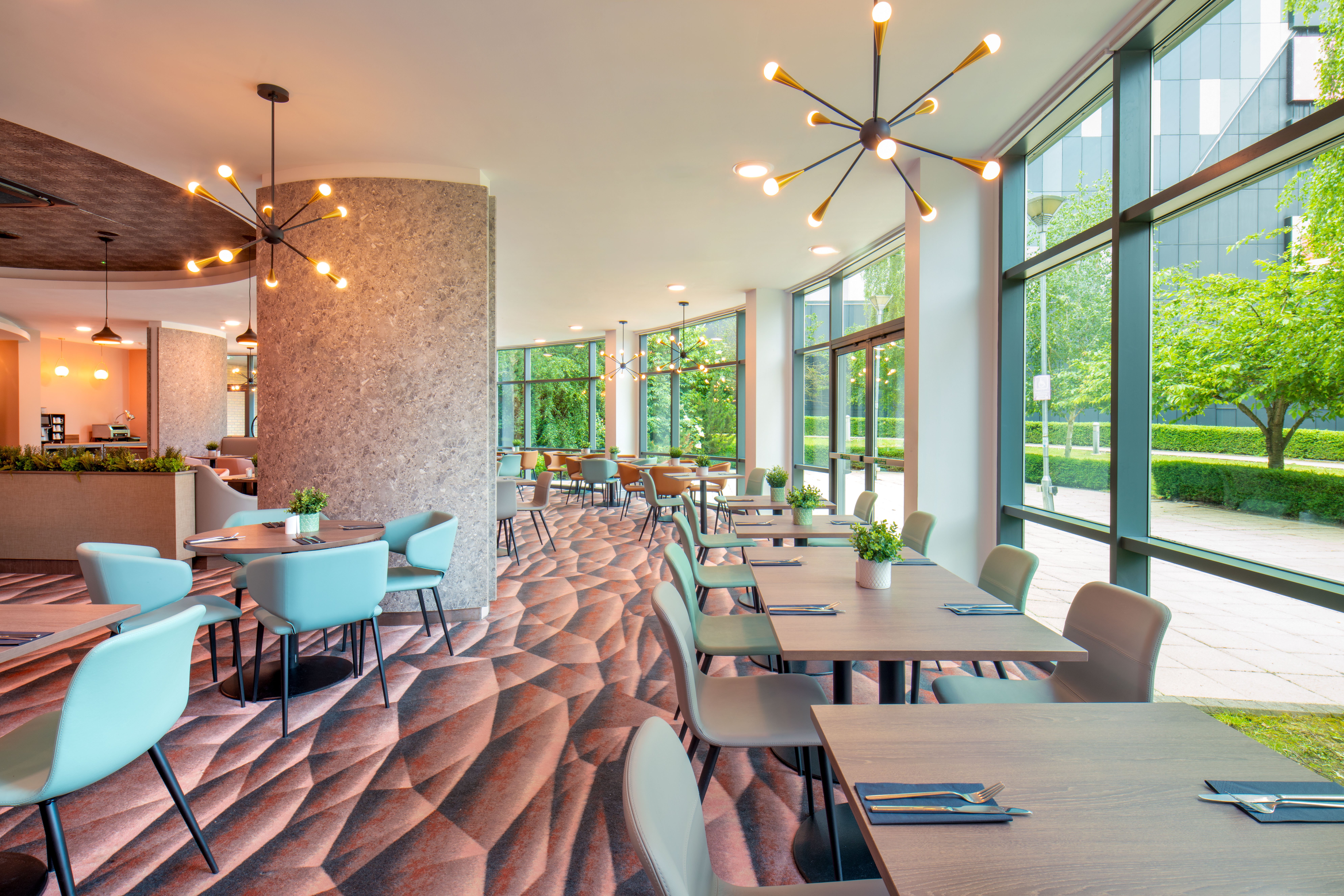 Crowne Plaza Birmingham Nec 56/77