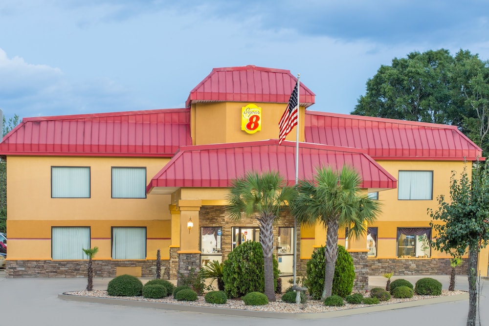 Super 8 by Wyndham Dublin 3/27