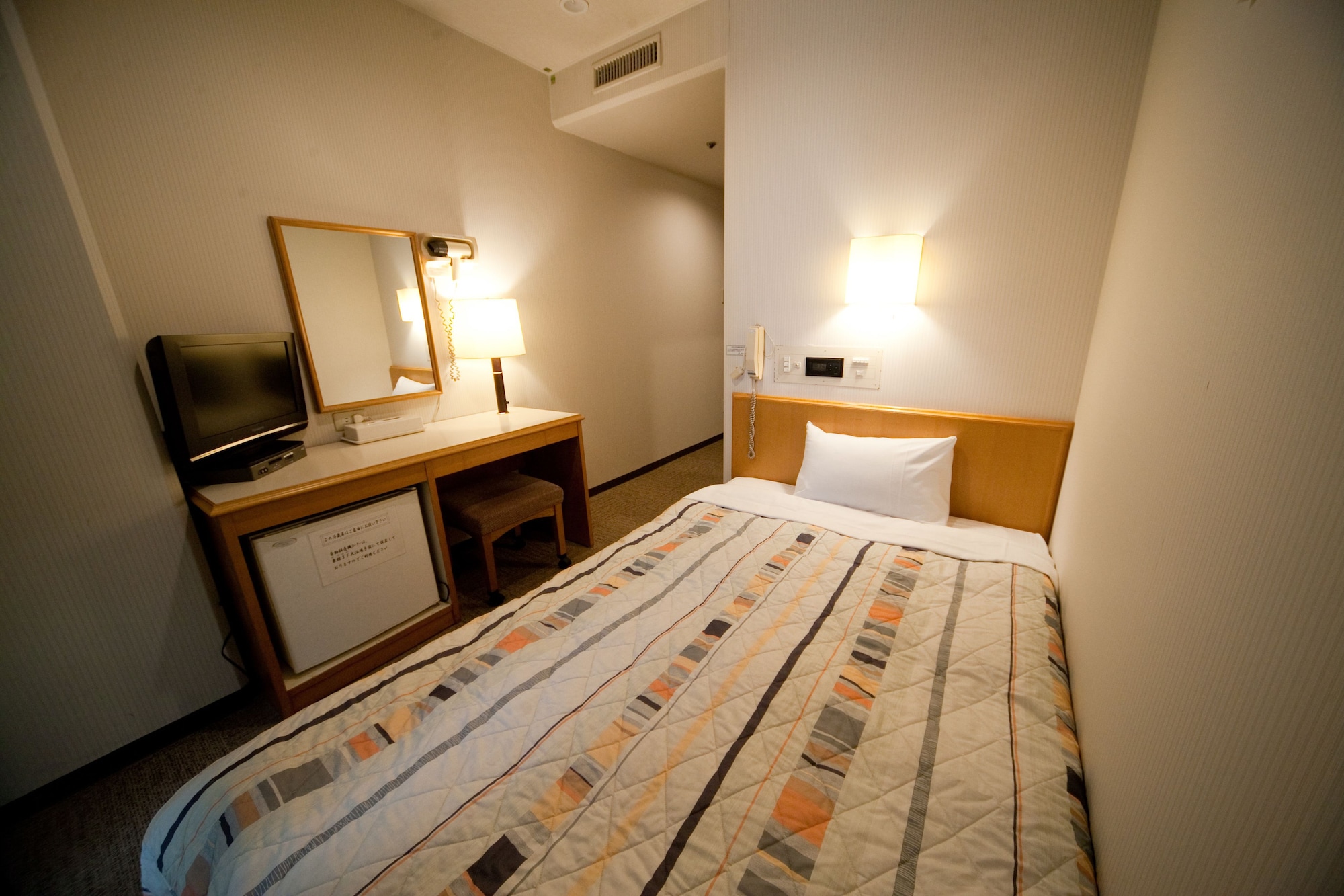 Standard, Single, Single Bed