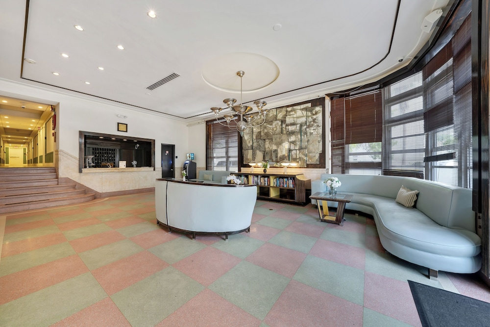 Greenview Hotel 6/50