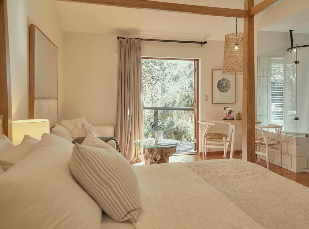EMPIRE SPA RETREAT 10/49