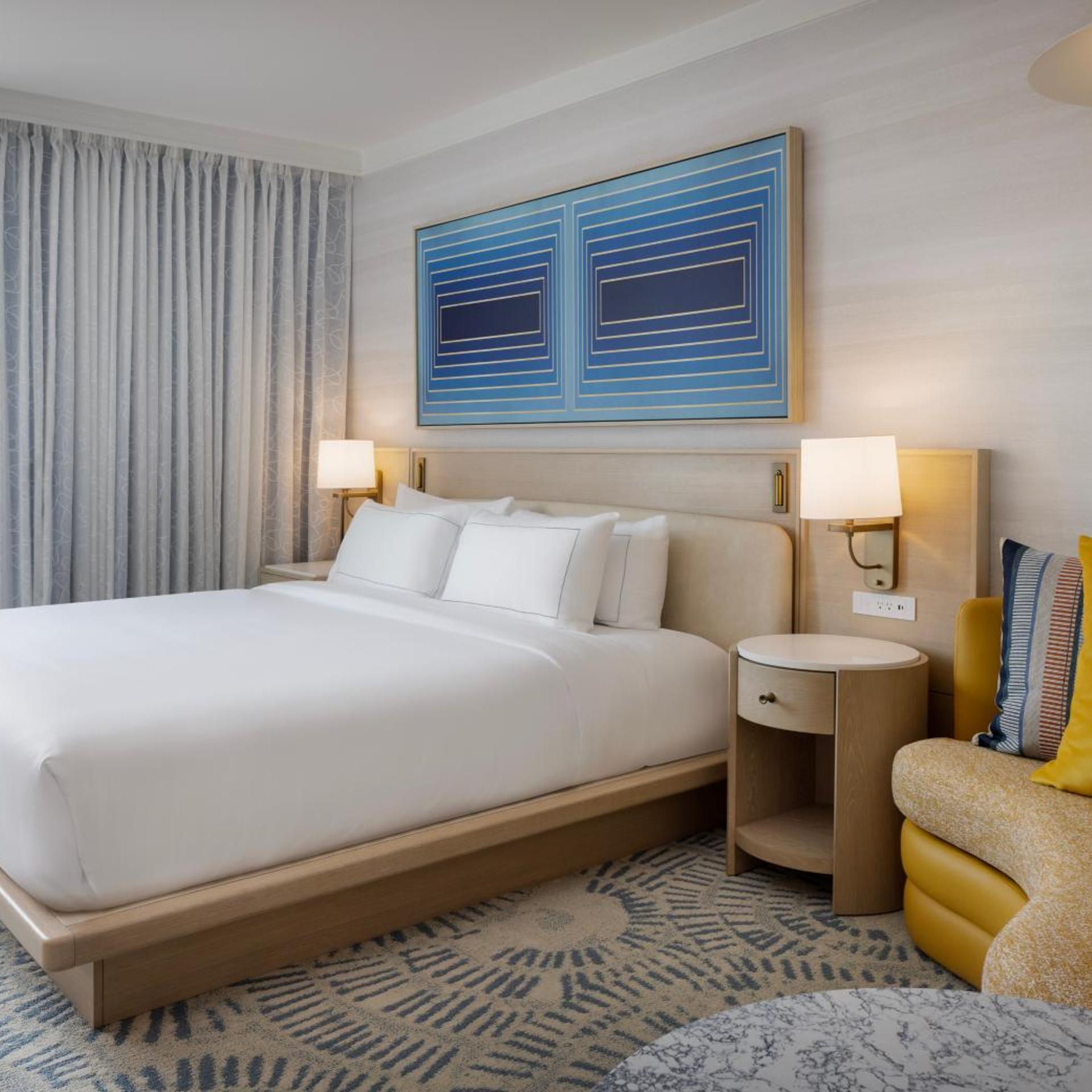 1 BEDROOM, SUITE, KING BED, ACCESSIBLE