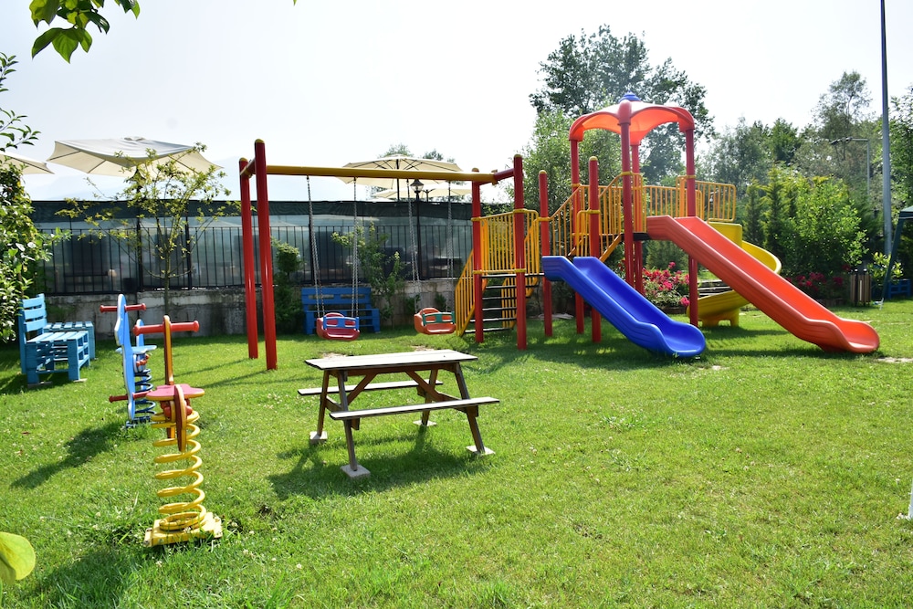 Cayir Cimen Tatil Evleri 51/65