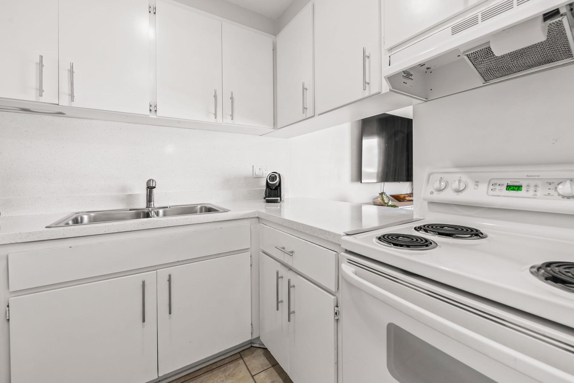 1 Bedroom, Luxury, Suite, King Bed, Beach Front