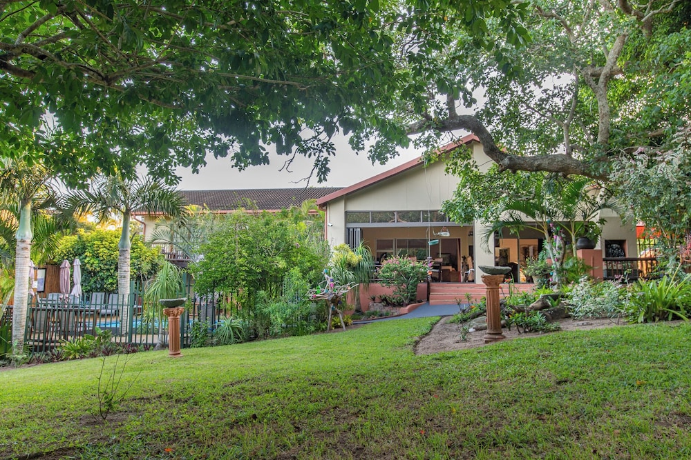 Elephant Coast Guest House 35/50