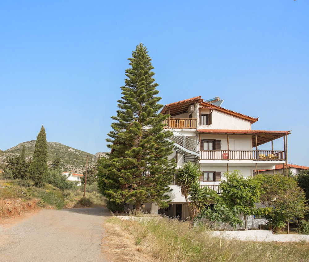 Monemvasia Green Apartments 54/60