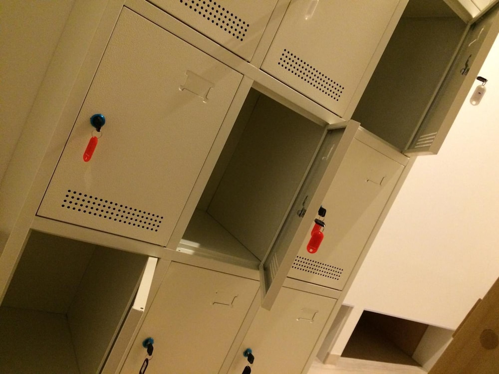 Bnb+ Costelun Akiba - Hostel Caters To Adult Female Only 7/50