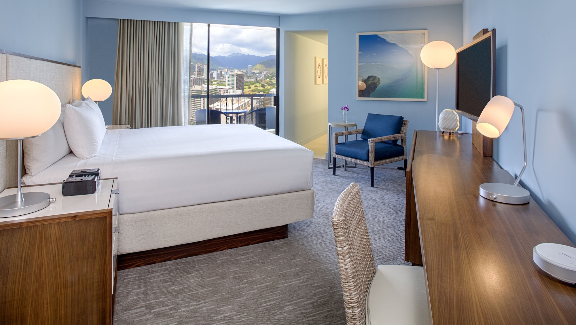 ROOM, KING BED, WAIKIKI VIEW