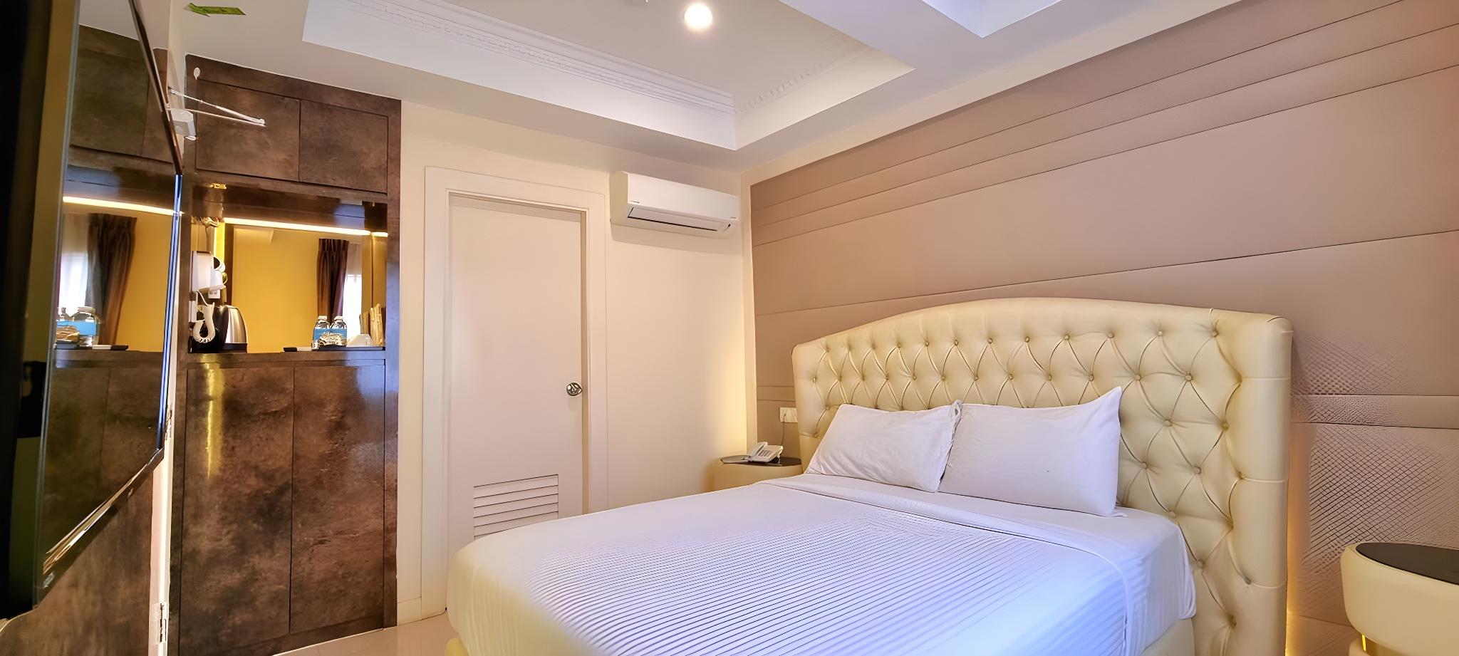 Ritzton Hotel 20/38