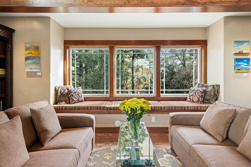 The Grand Idyllwild Lodge 27/50