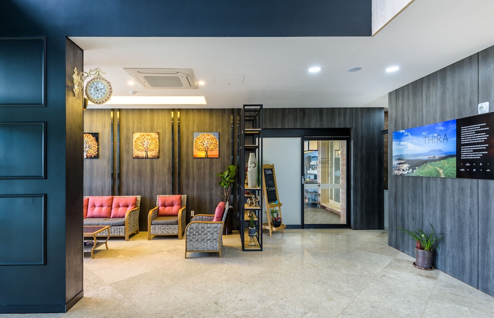 Thira Hotel 22/35