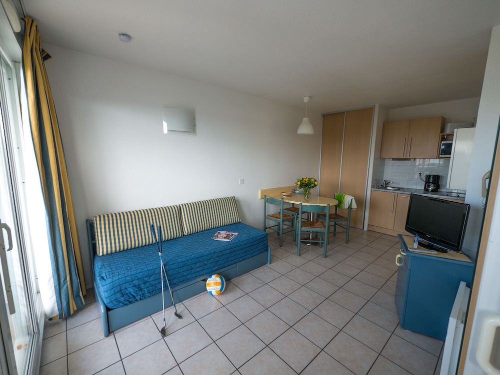Residence Mer & Golf Eugenie 35/66