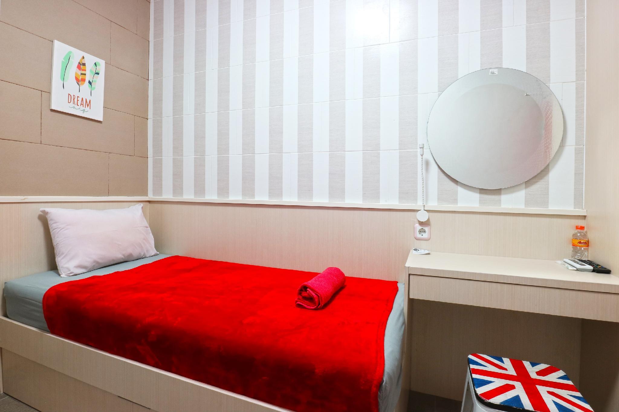 ROOM, SINGLE