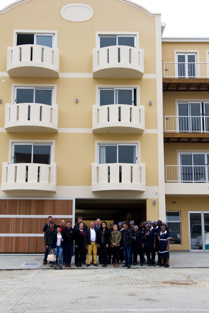 Hotel A La Mer 5/43