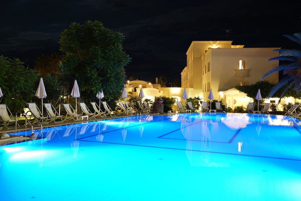 Nicolaus Prime Il Gabbiano Hotel 30/56