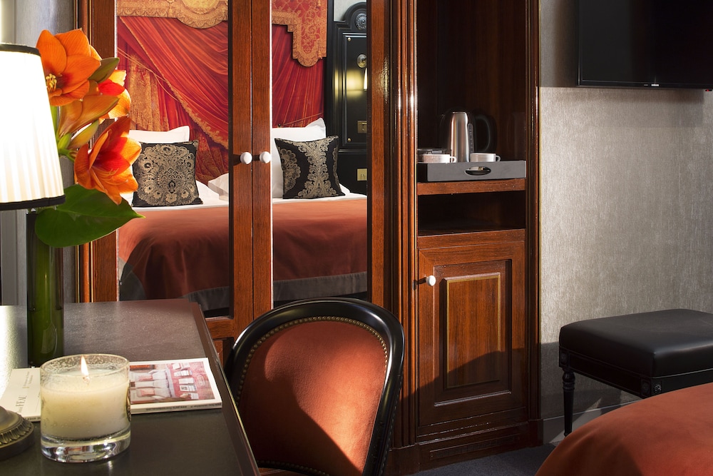 Le Belmont Paris 48/48